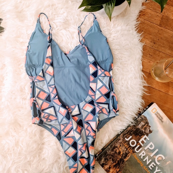 Never worn swimsuits - Picture 2 of 3